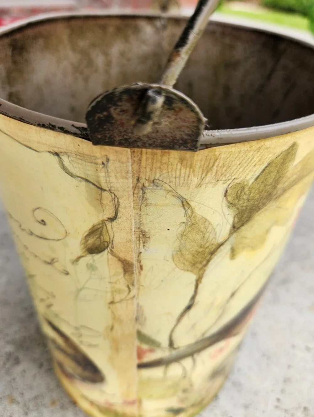 Vintage Woodland Art Print Handled Metal Pail Bucket Birds Nest w/Script Writing